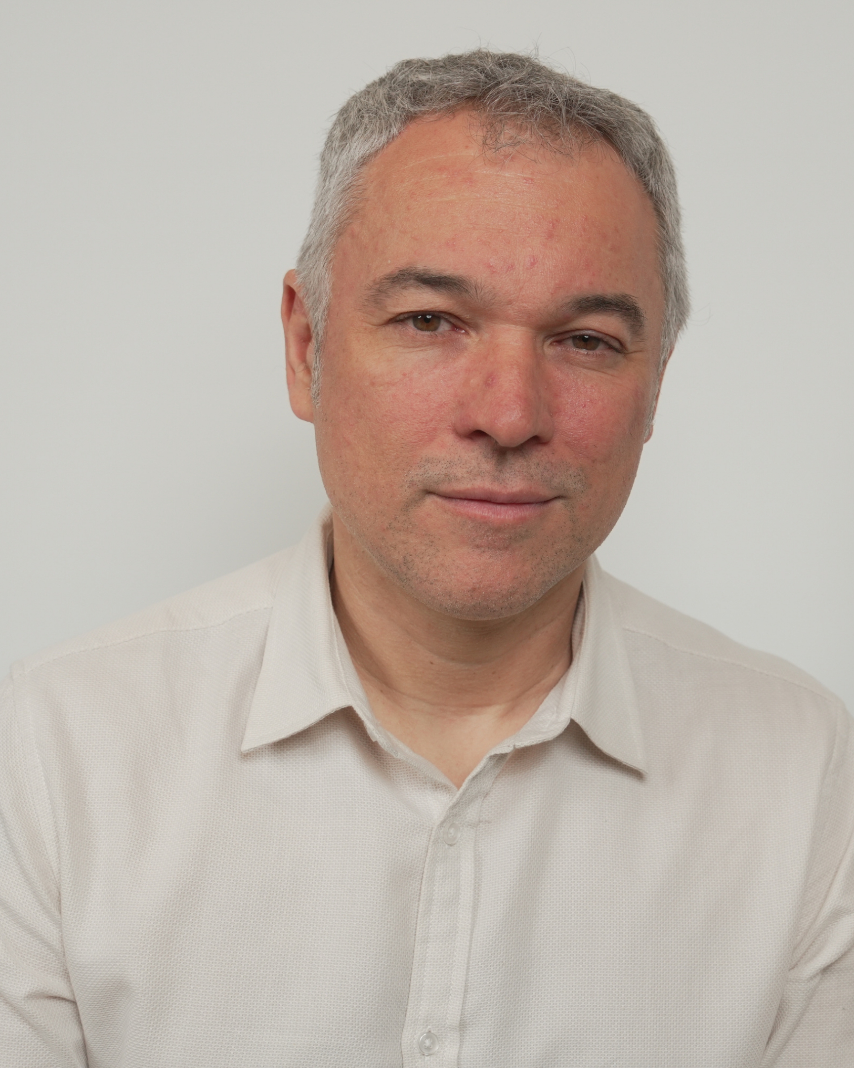 Manuel León